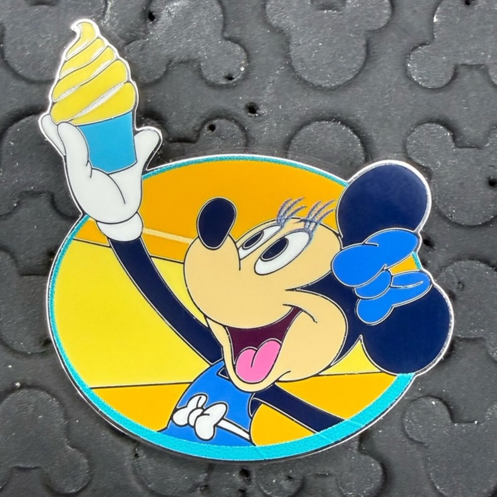 Disney parks best day ever mystery collection Minnie pineapple dole whip pin